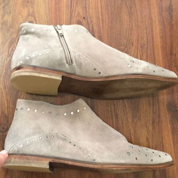 Free people suede bootie tan with studs 38 - Picture 1 of 8